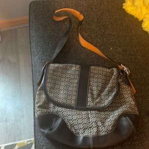 Gently used Coach Messenger Bag in Excellent Condition!